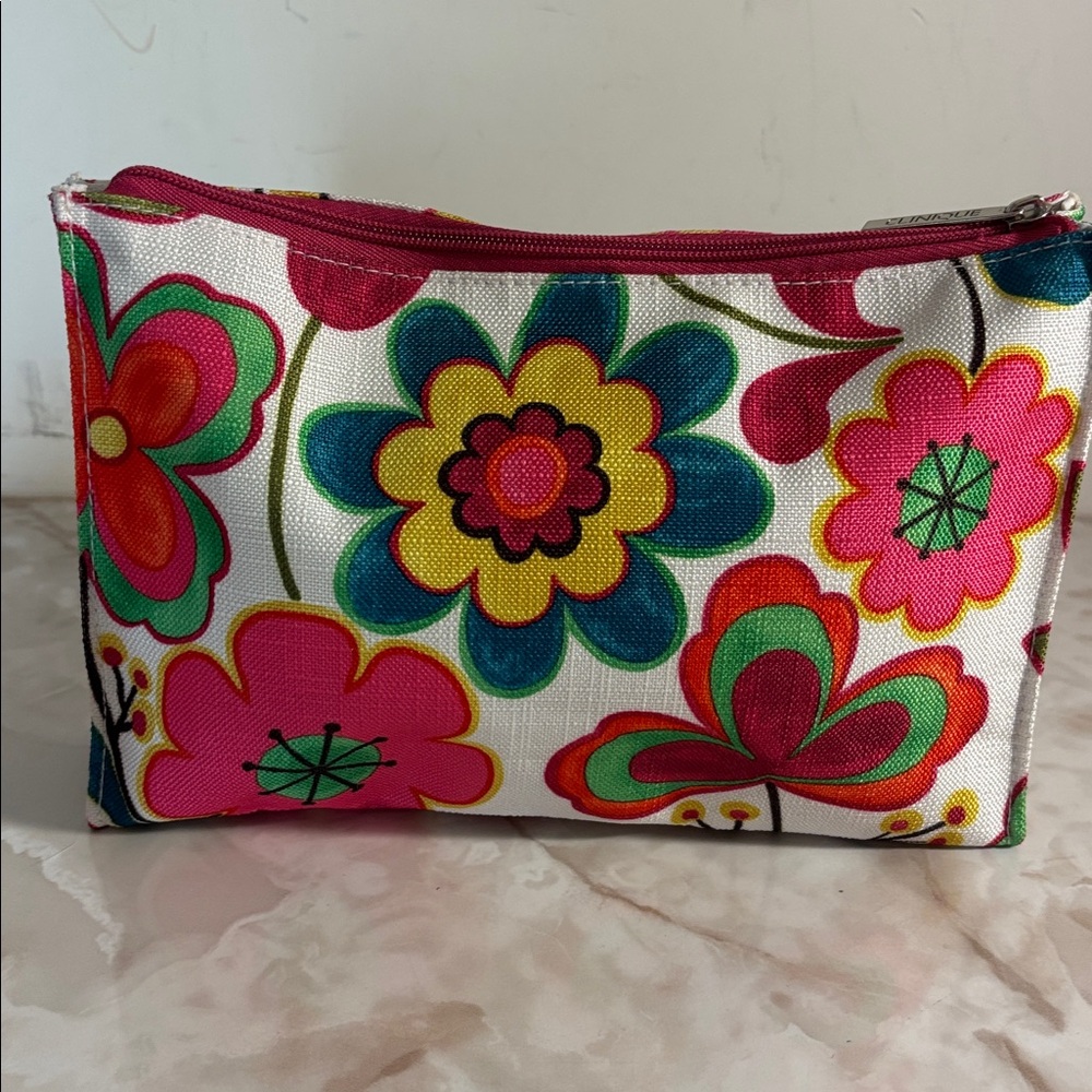 Clinique flower power double cosmetic bag made from wovan canvas - Picture 2 of 4
